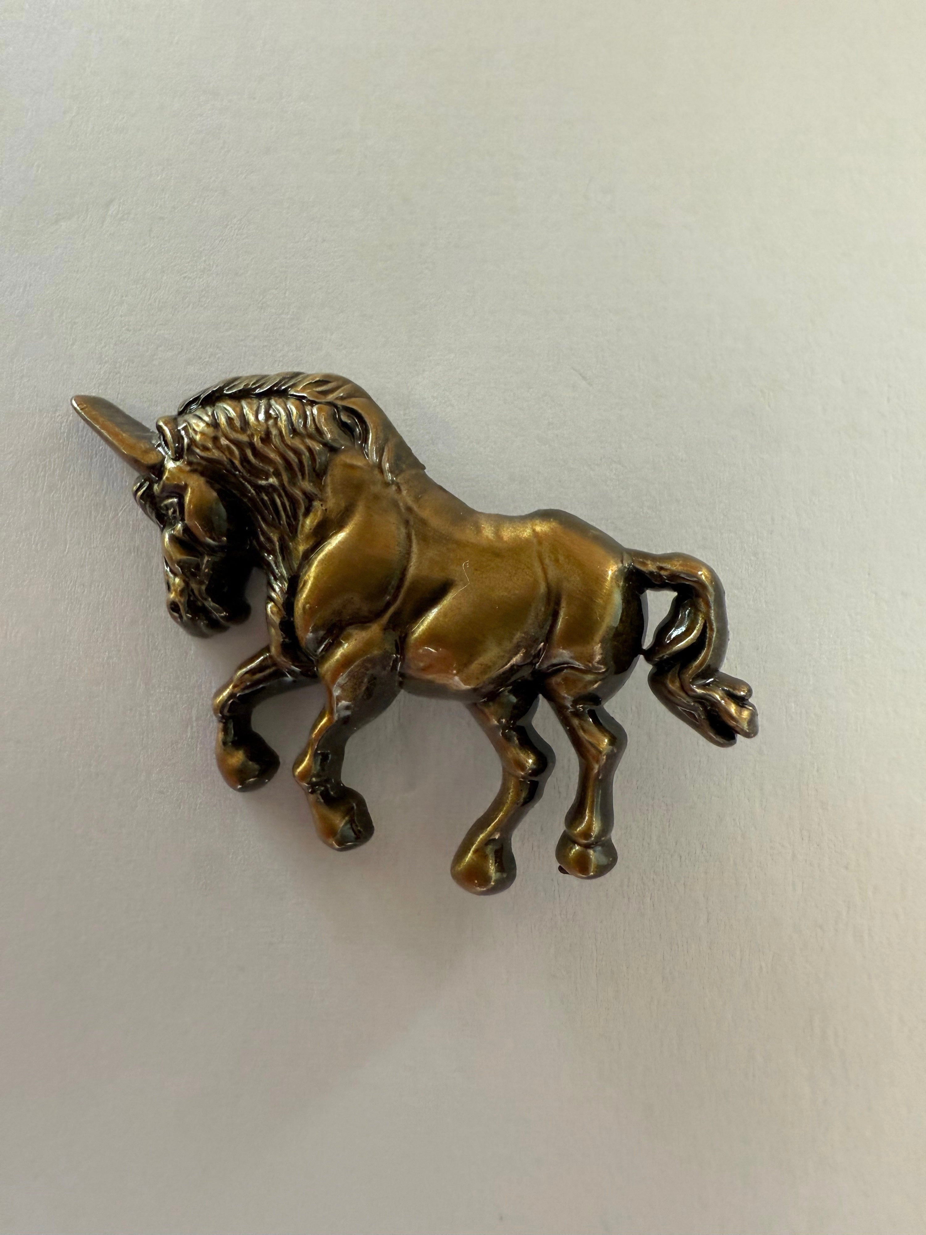 Unicorn Club – liikmepins ja tunnistus