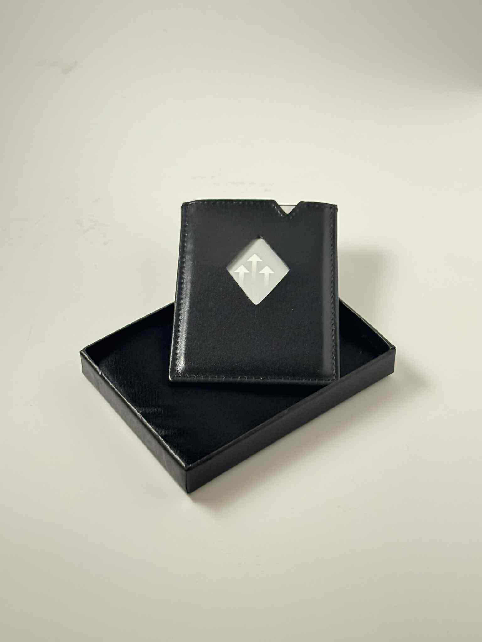 💳 Exentri City – minimalistlik nahast kaarditasku