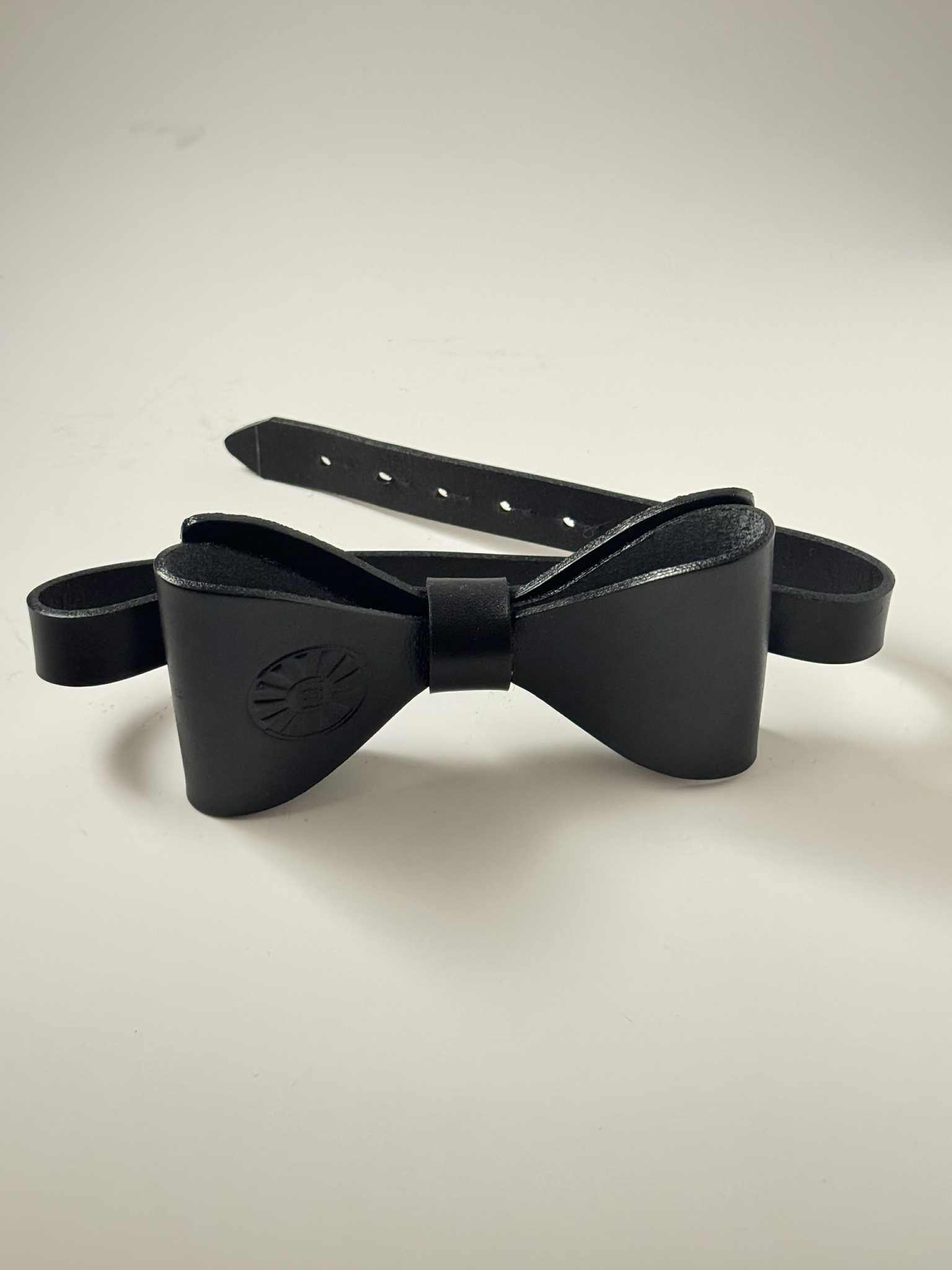 RTE Kikilips – minimalistlik nahast aksessuaar